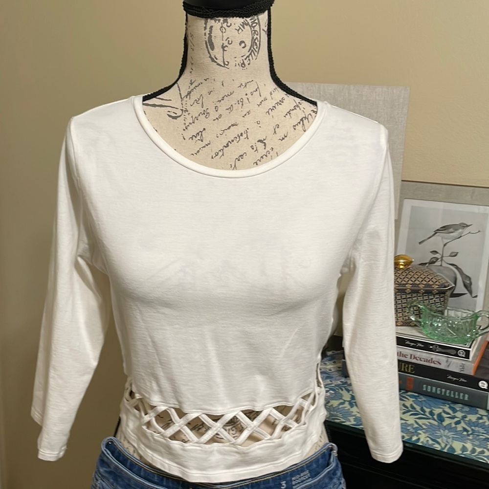 Ambar Cut Out Hemline T-Shirt